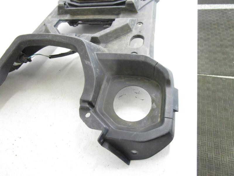 20 Honda TRX 520 FM Foreman Front Center Cover Panel 61305-HR4